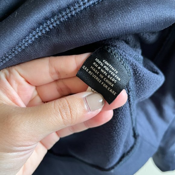 NFL TEAM SEATTLE SEAHAWKS NAVY BLUE POCKET HOODIE SWEATSHIRT TOP MENS SIZE S - Picture 3 of 5